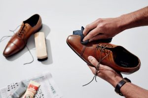 cách bảo quản giày da