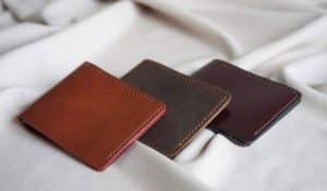 Hướng dẫn chọn màu ví da theo cung hoàng đạo để phát tài phát lộc